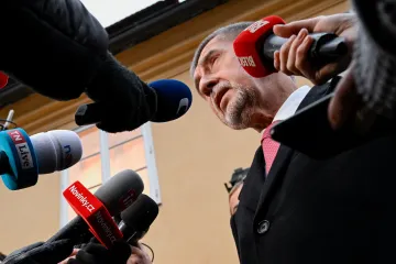 Kandidovat už znovu nechtěl, přesto Babiš zahajuje další období v čele ANO. Nejdéle sloužícím předsedou byl Filip z KSČM