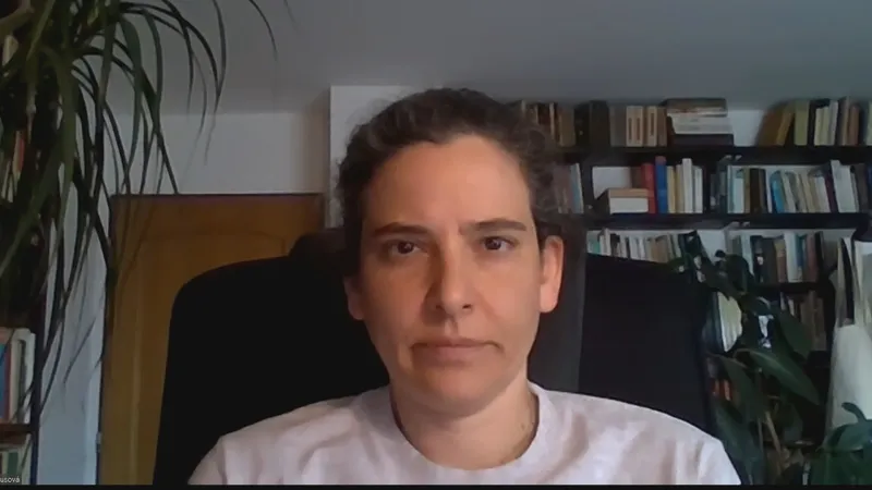 Studio ČT24: Expertka Irena Kalhousová k jednáním o íránském jaderném programu