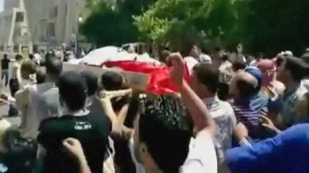 Pohřeb obětí syrského násilí