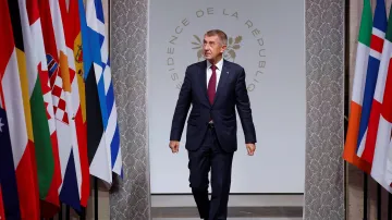 Andrej Babiš na jednání koalice ochotných