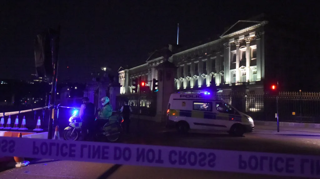 Útok před Buckinghamským palácem
