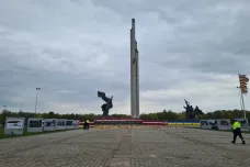Lotyšsko se chystá zbourat stovky sovětských památníků