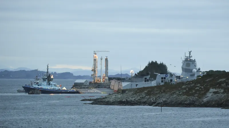 Norská fregata narazila do tankeru