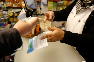 Přísné podmínky od nákupu legální marihuany neodrazují. Uruguay je pionýrem nekonvenčních řešení, říká expert
