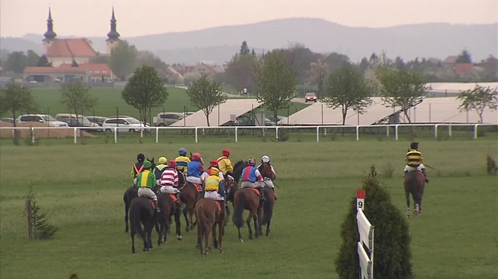 V Brně začala dostihová sezóna