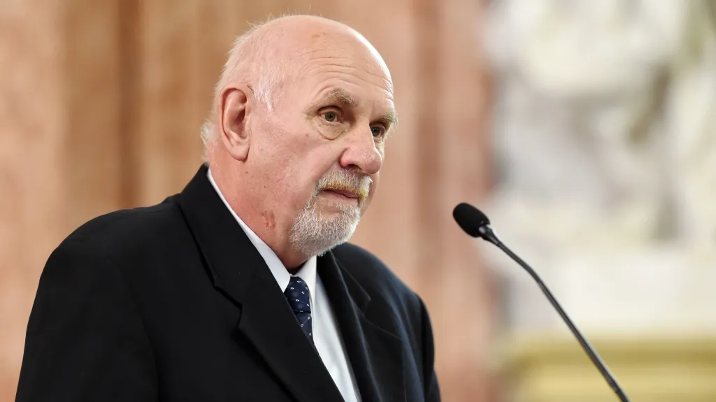 Předseda Jednoty českých právníků i Ústavního soudu Pavel Rychetský