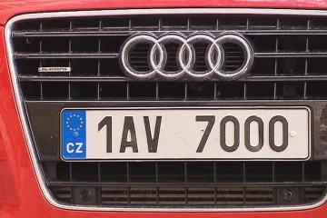 Registračním značkám docházejí kombinace, ministerstvo zvažuje konec krajského rozlišování