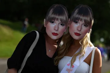 Efekt Taylor Swiftové na ekonomiku se přeceňuje, tvrdí odborníci