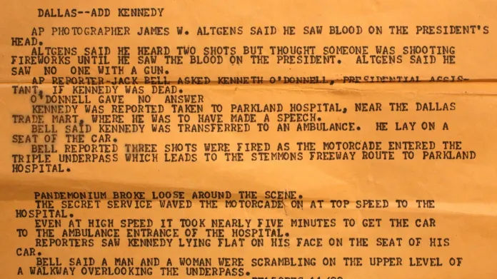Zpráva o atentátu na Kennedyho (AP)