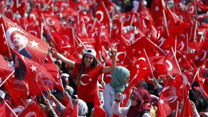 Demonstrace na podporu Erdogana
