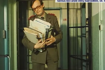 Nové videopřehrávače, málo policistů a amnestie. Před 30 lety vzkvétala kriminalita