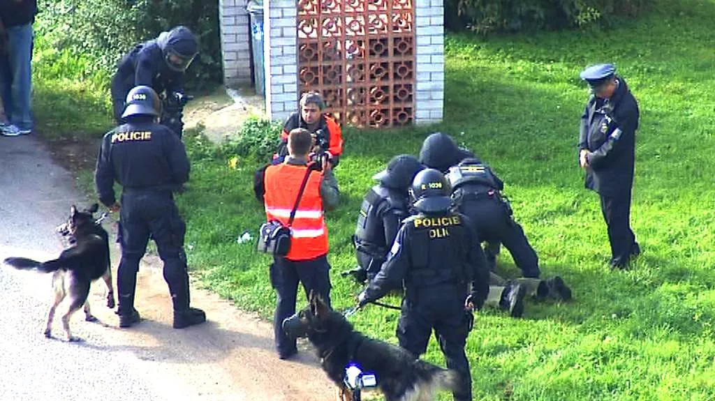 Policisté cvičili zákrok proti demonstrantům