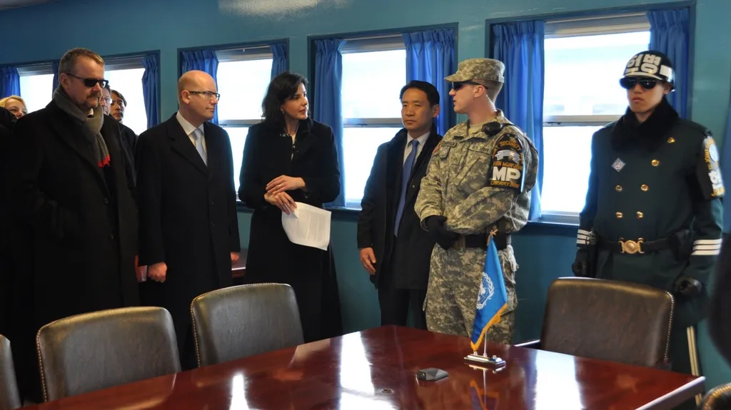 Premiér Sobotka při návštěvě Pchanmundžomu