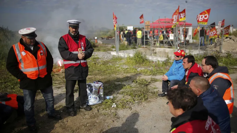 Zpravodaj ČT o situaci ve Francii: Protesty se stupňují