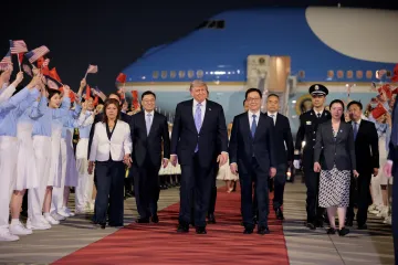 Trump oficiálně zahájí návštěvu Číny