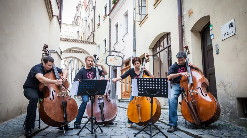 Filharmonici na ulici