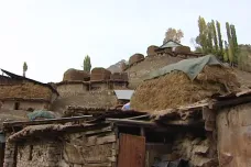 Tádžikistán zasáhlo silné zemětřesení, zahynulo pět lidí 