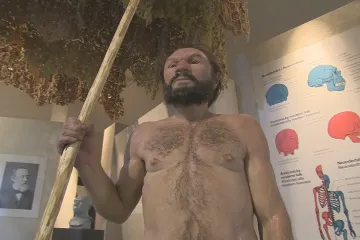 Neandertálci mířili na léto do Španělska, vyčetli archeologové z otisku chodidla