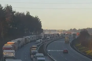 Na D1 na Vysočině se stala hromadná nehoda, směr na Brno stojí