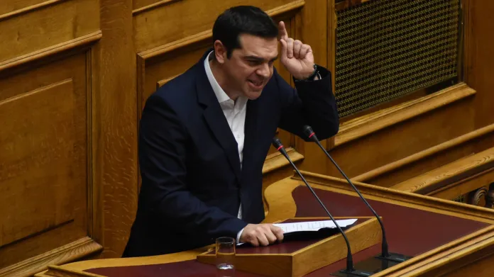 Řecký premiér Alexis Tsipras při hlasování o rozpočtu