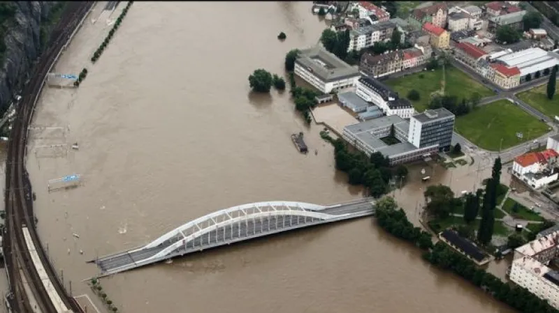 Situace na severu Čech ve 23:00