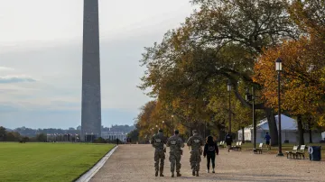 Členové Národní gardy ve Washingtonu (snímek je z října 2025)