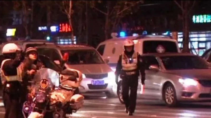 Falešné bankovky rozhýbaly v Šanghaji dav, přes 30 lidí zemřelo