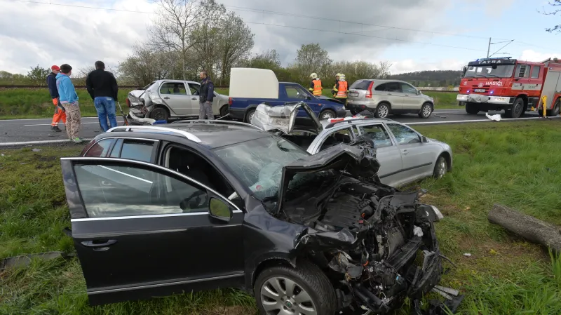 Na Plzeňsku havarovala v chladném ránu čtyři auta