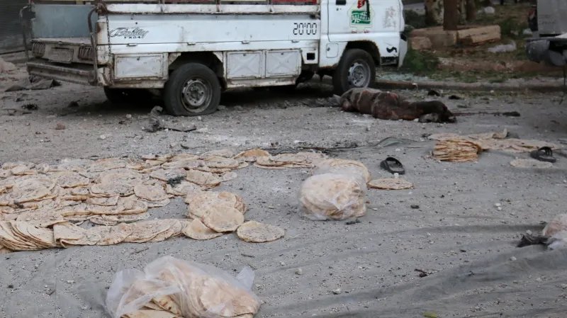 Bomby dopadly na frontu před pekárnou