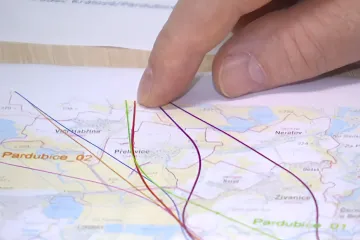 Obce na Pardubicku odmítají vysokorychlostní trať, Správa železnic zváží nové trasování