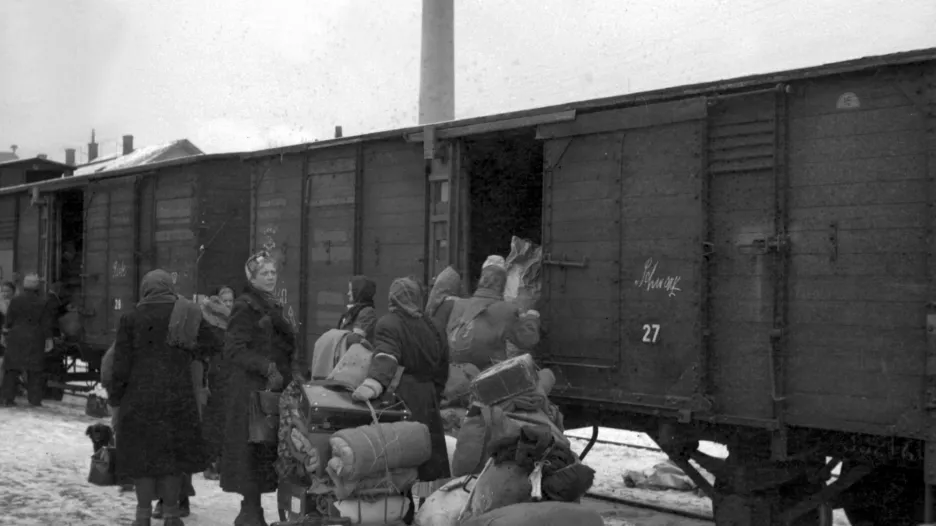 První transport z Mariánských Lázní do americké okupační zóny Německa 25. ledna 1946