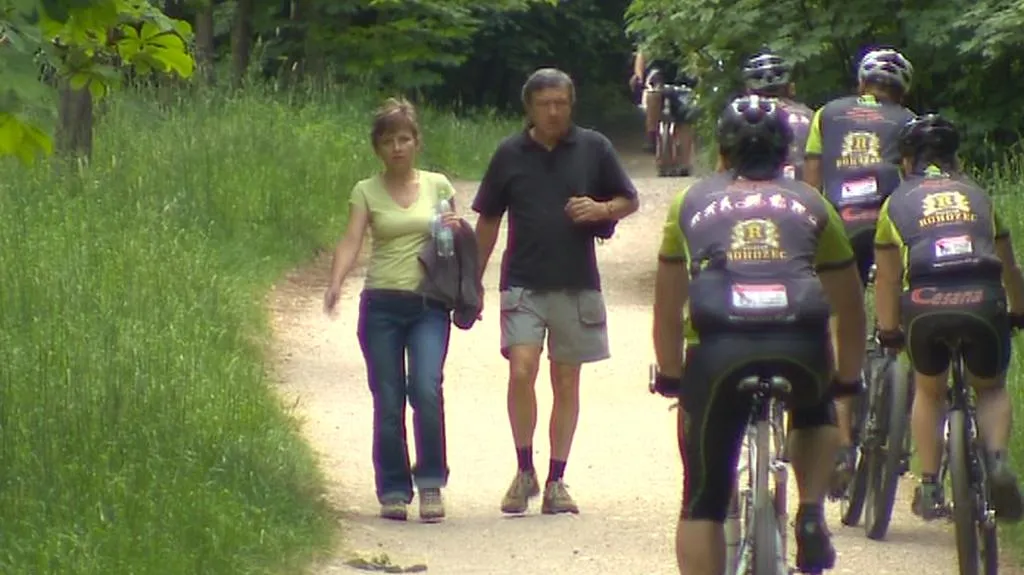 Stezka pro pěší i cyklisty