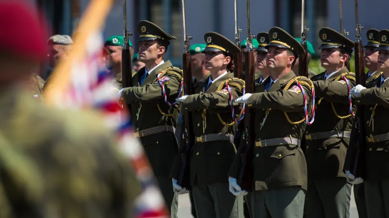 Velitelství pozemních sil se přestěhovalo z Prahy do Olomouce