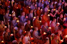 Buddhisté slaví Vesak. Jejich nejdůležitější svátek připomíná Siddhárthu Gautamu