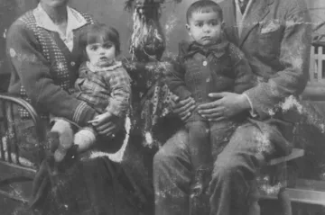 Svět si připomíná romské oběti holocaustu. V Česku vznikl nový web s příběhy přeživších