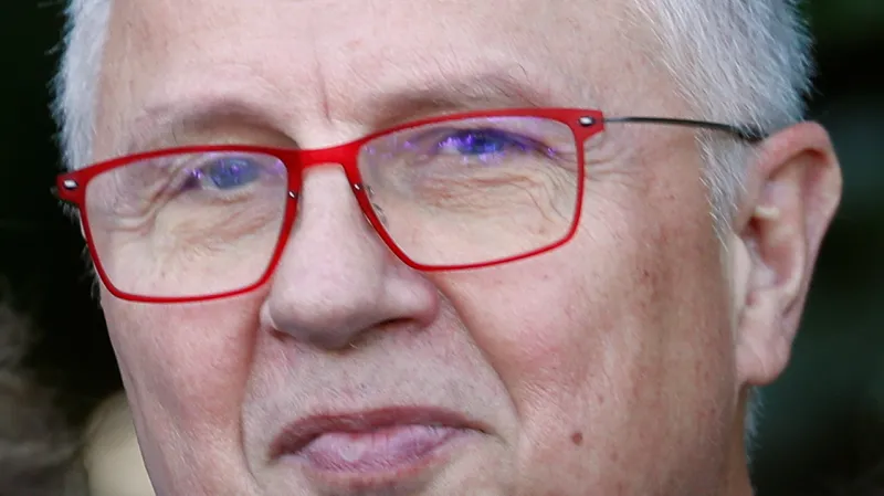 László Trócsányi