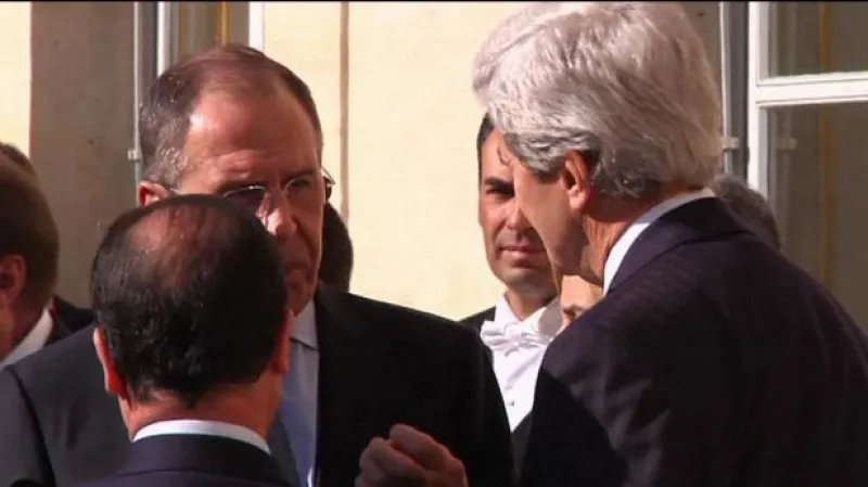 Události, komentáře: Dnešek ve znamení politických jednání o ukrajinské krizi