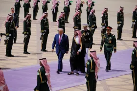Trump zahájil návštěvu trojice zemí Perského zálivu