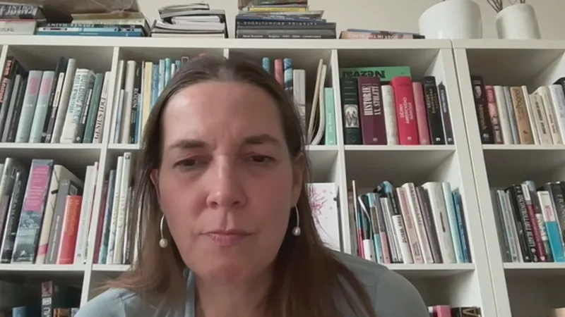 Hlavní komentátorka Czech News Center Lenka Zlámalová ke zrušení poplatků