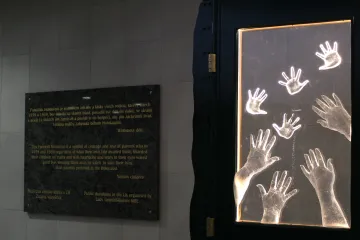 Německo odškodní lidi, kteří byli za nacismu evakuováni do Británie. Včetně Wintonových dětí