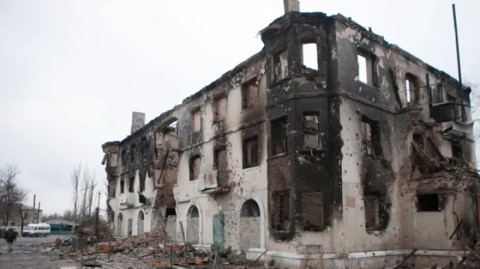 Stropnický: Zbraně pro Kyjev? Pro jednání o míru problém