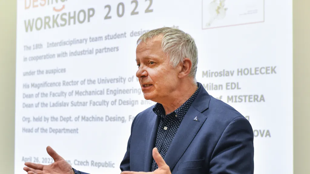 Rektor Západočeské univerzity v Plzni Miroslav Holeček