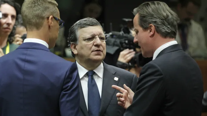 Barroso a Cameron na summitu EU