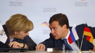 Angela Merkelová a Dmitrij Medveděv