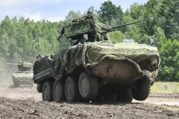 Pandury mají na kahánku, armáda žádá nové transportéry