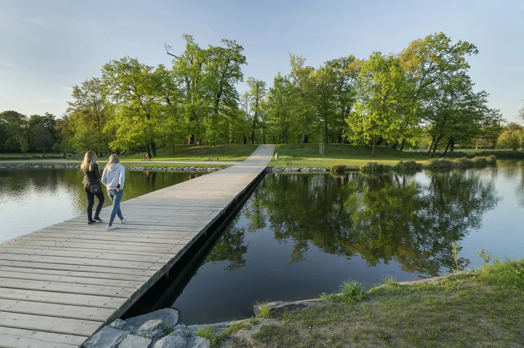 Nominace na Grant Prahy v Czech Press Photo 2018: Obnova Stromovky