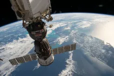 USA se zatím bez Ruska v kosmu neobejdou. Američan poletí Sojuzem ještě na podzim