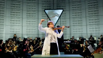 Ze hry EGBDF v Městském divadle Zlín