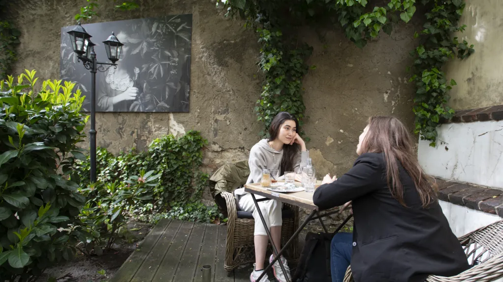 Venkovní zahrádka restaurace