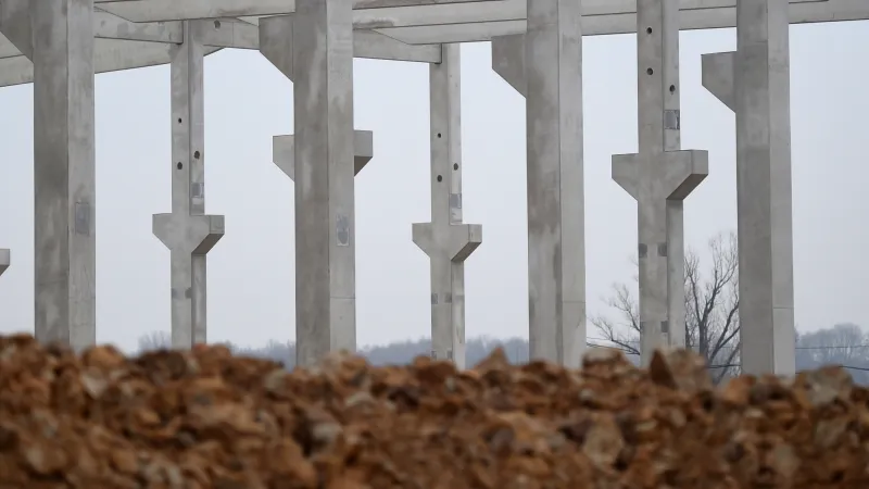 Stavba haly Hyundai Mobis v průmyslové zóně Mošnov